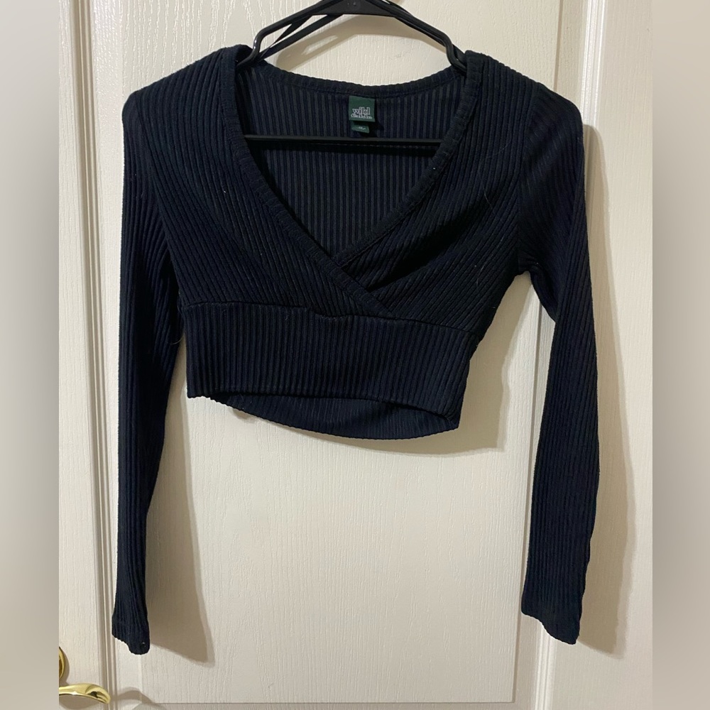 ribbed black v neck long sleeve